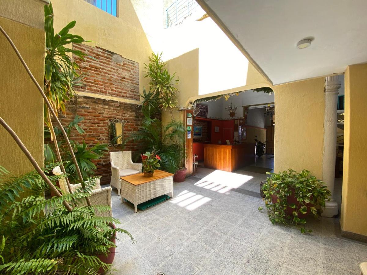 Hotel Granate 圣玛尔塔 外观 照片