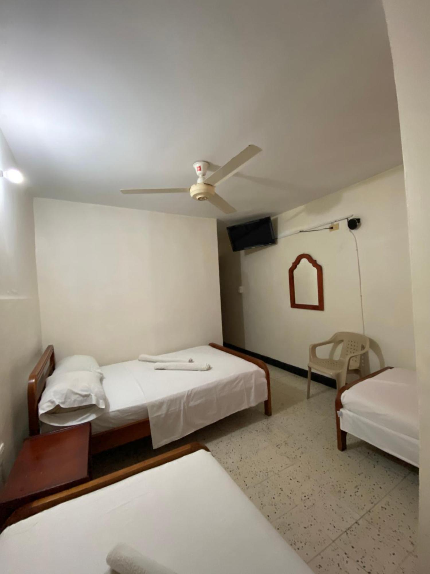 Hotel Granate 圣玛尔塔 客房 照片