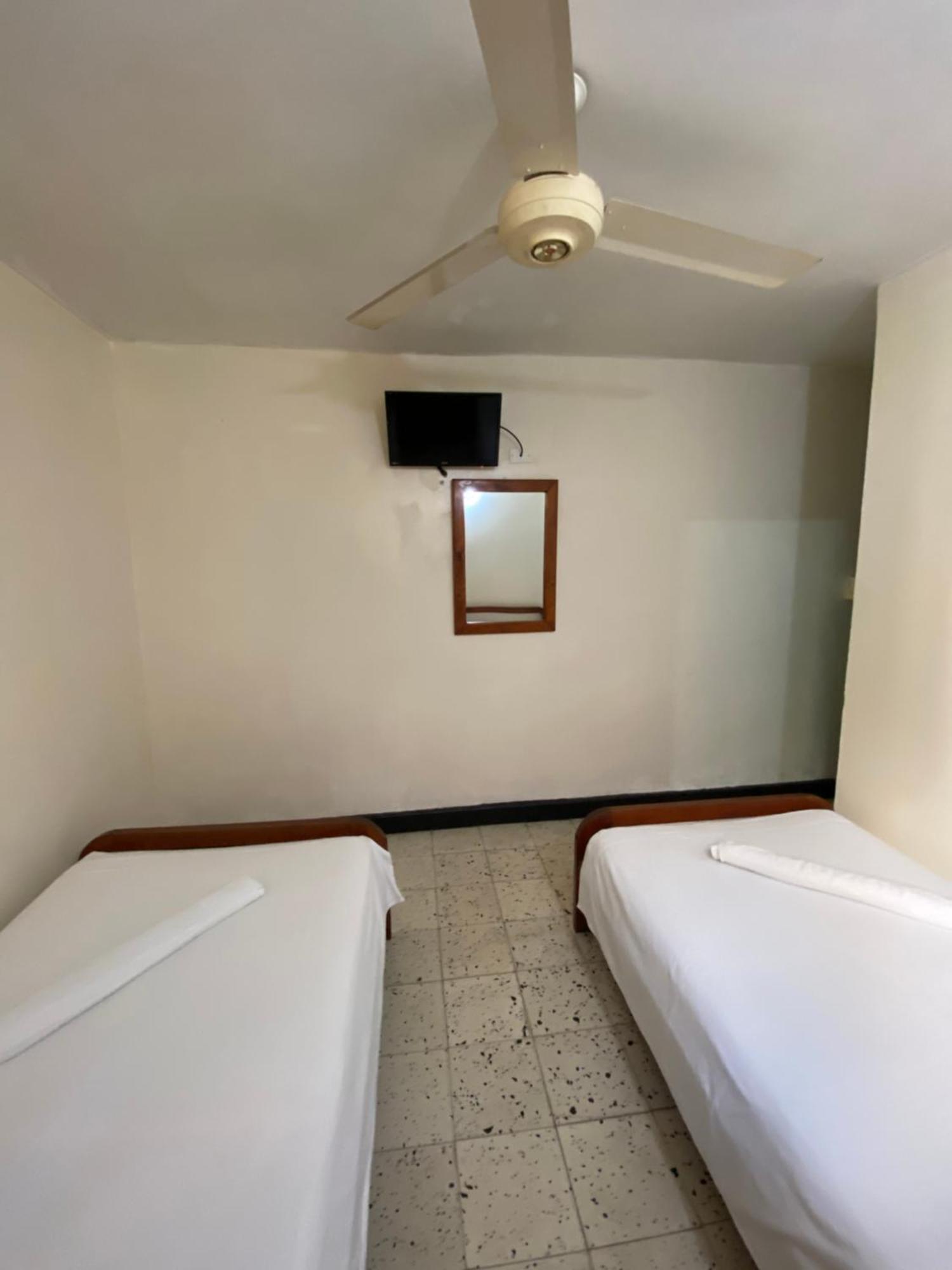 Hotel Granate 圣玛尔塔 客房 照片